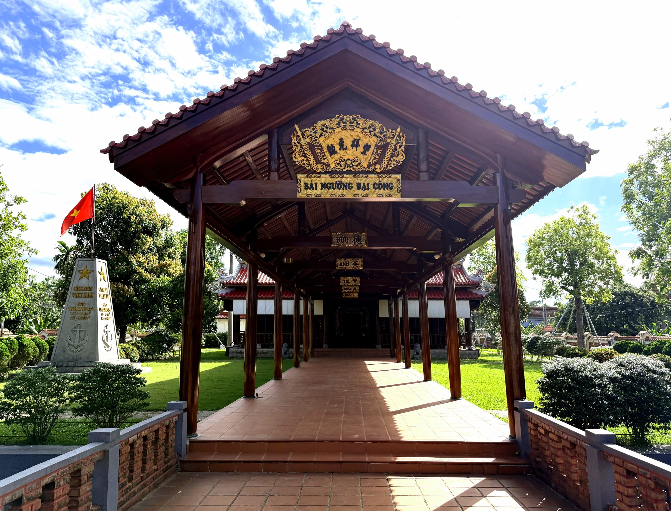 truong lang 03